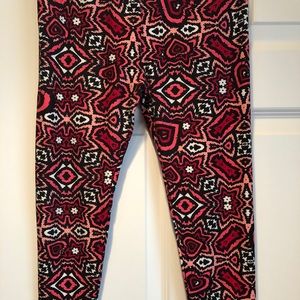 LuLaRoe OS Valentines Day Leggings